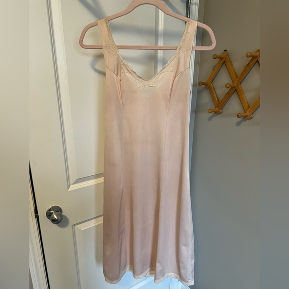 Babydoll pink slip dress - Picture 2 of 3